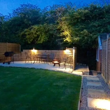 5 Bed In Oc-wa326 Holiday home