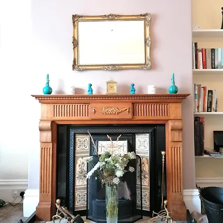 5 Bed In Oc-wa326 Runswick